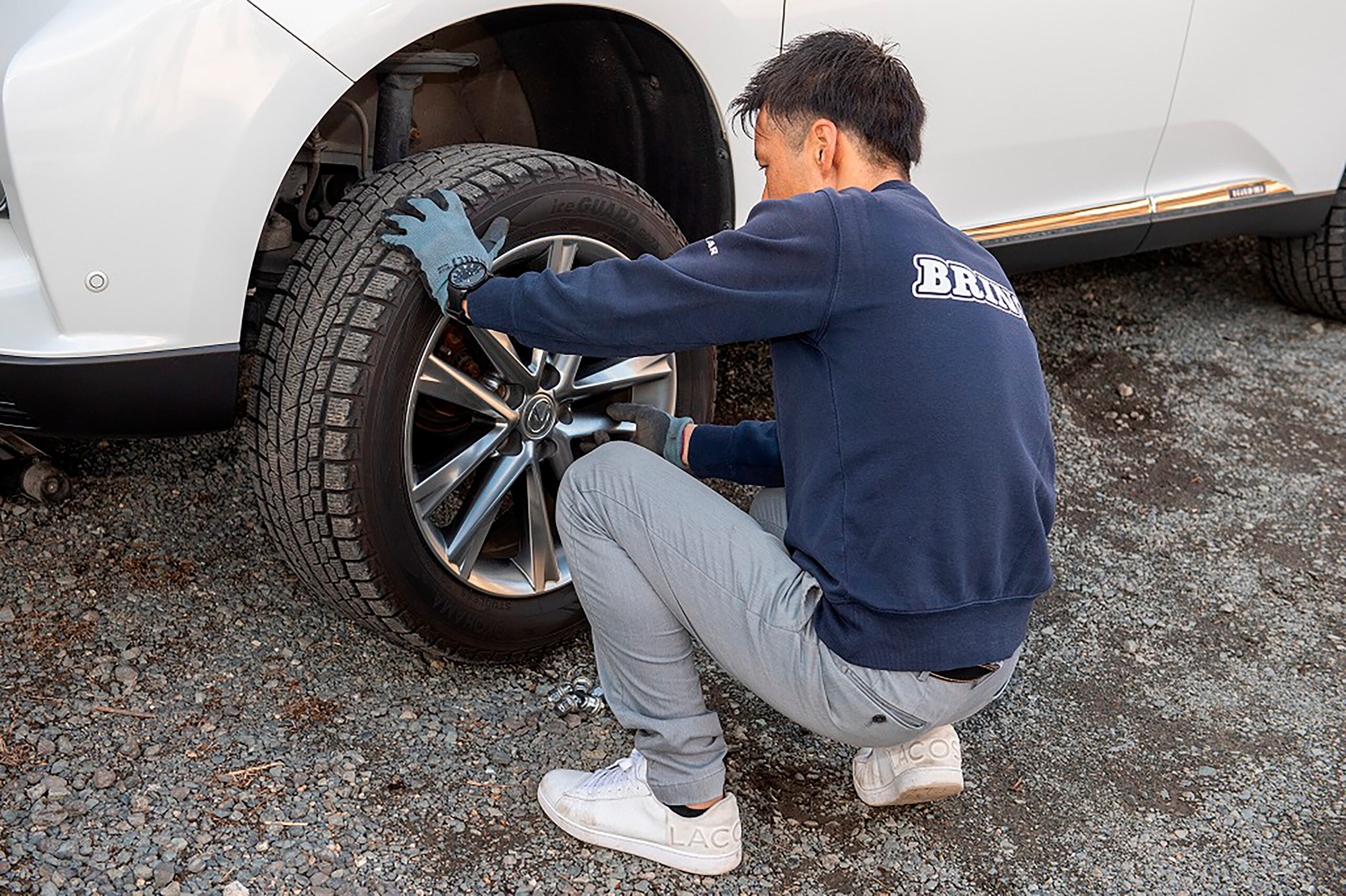 【出張タイヤサービス】
当店の出張サービスは、複数台のトラックなどの車両を所有する企業様にもおすすめです。